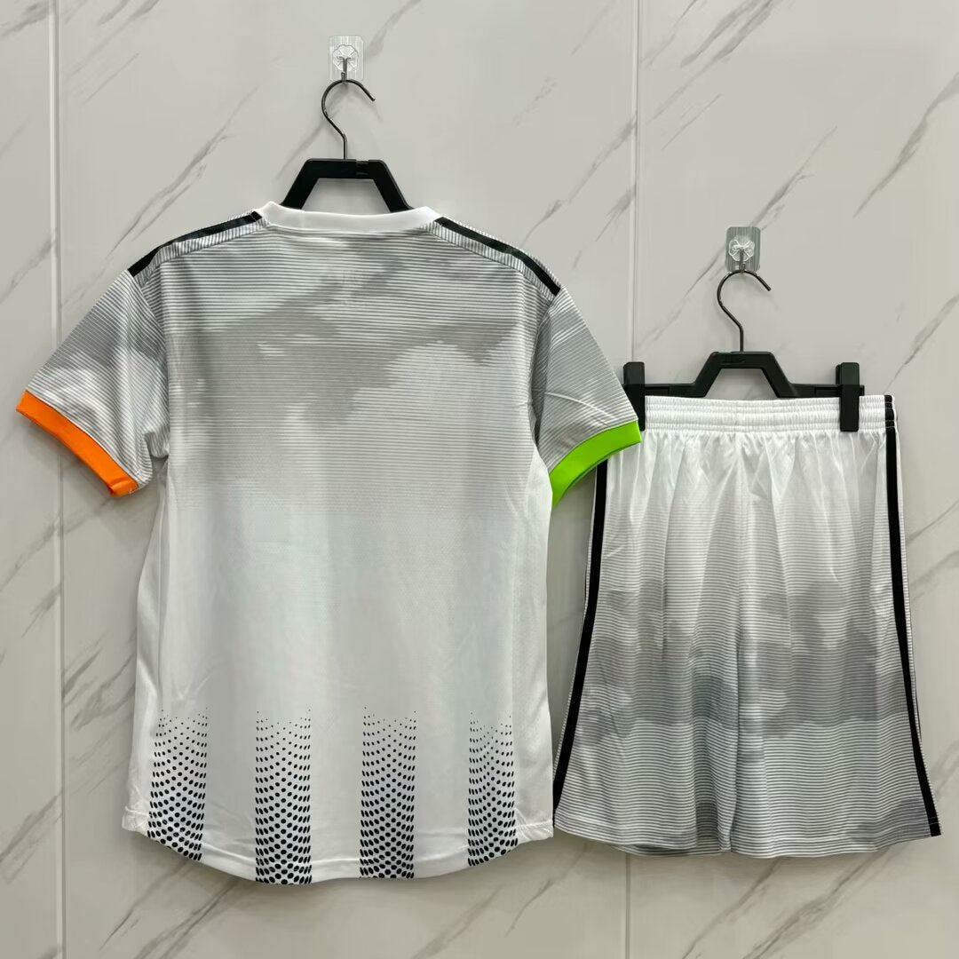 Retro Juventus Special Edition 2019/2020 Fan Version Football Jersey