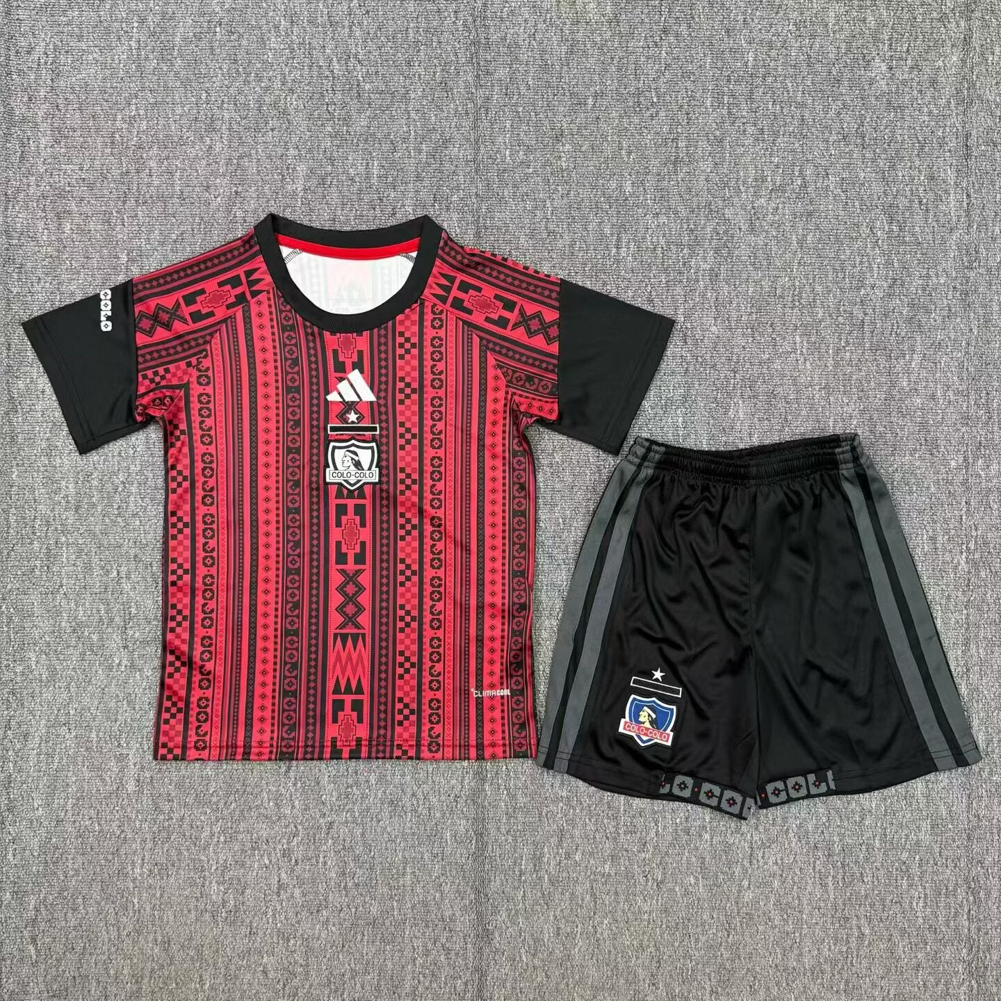 Retro Colo-Colo Special Edition 2026/2027 Kids Fan Version Football Jersey