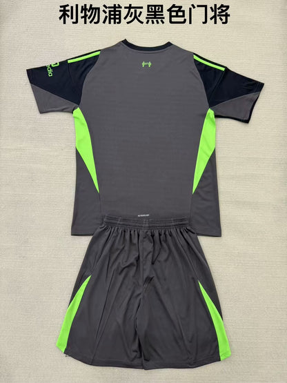 Liverpool 2025/2026 Kids Goalkeeper Fan Version Football Jersey