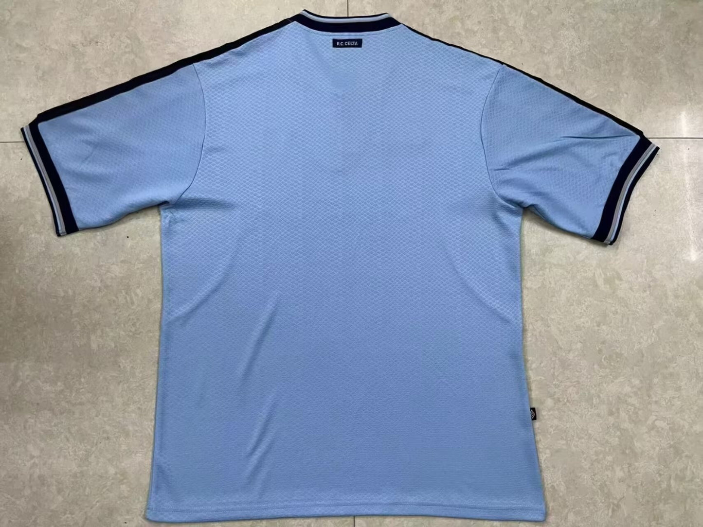 Retro RC Celta 1999/2000 Home Football Jersey