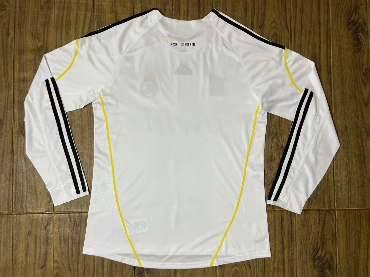 Retro Real Madrid 2009/2010 Home Football Jersey