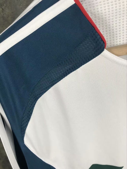 Retro Liverpool 2006/2007 Away Long Sleeve Football Jersey