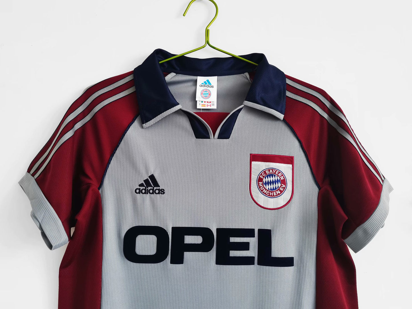 Retro Bayern Munich 1998/1999 Away Football Jersey