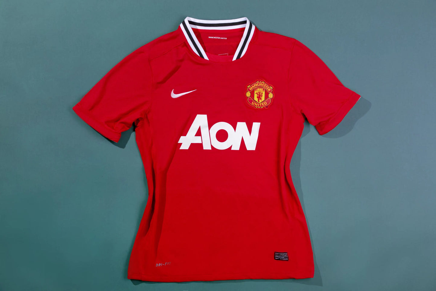 Retro Manchester united 2011/2012 Home Football Jersey