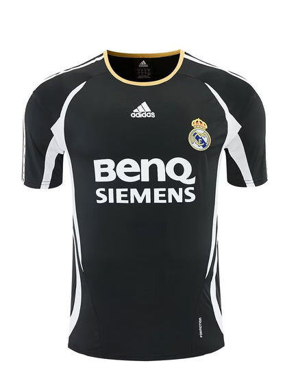 Retro Real Madrid 2006/2007 Fan Version Tracksuit