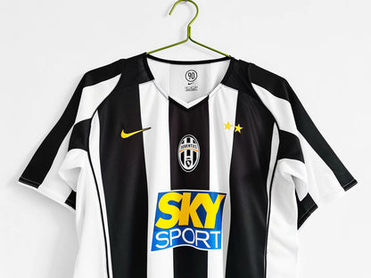 Retro Juventus 2004/2005 Home Football Jersey