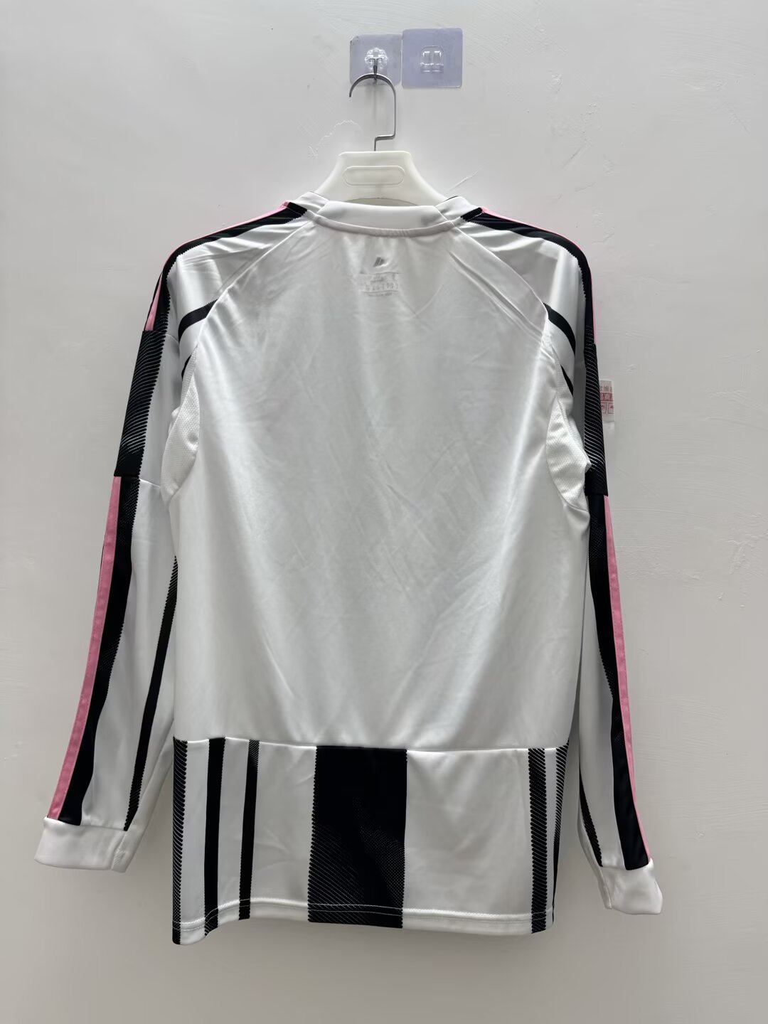 Juventus 2025/2026 Home Long Sleeve Fan Version Football Jersey