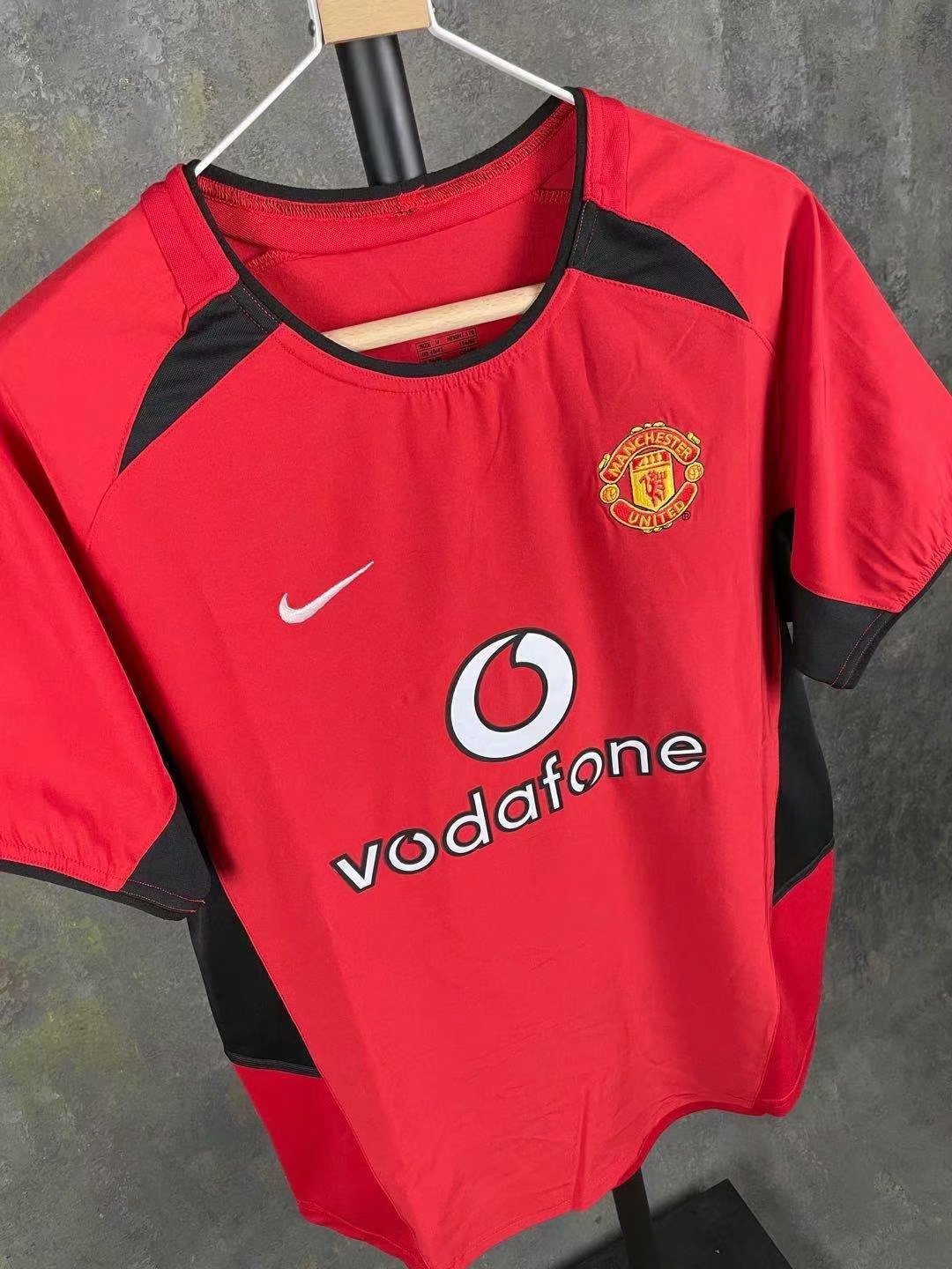 Retro Manchester United 2002/2004 Home Football Jersey