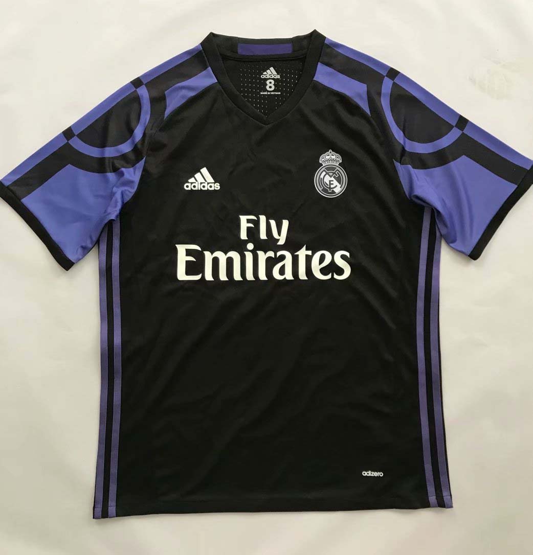 Retro Real Madrid 2016/2017 Away Football Jersey