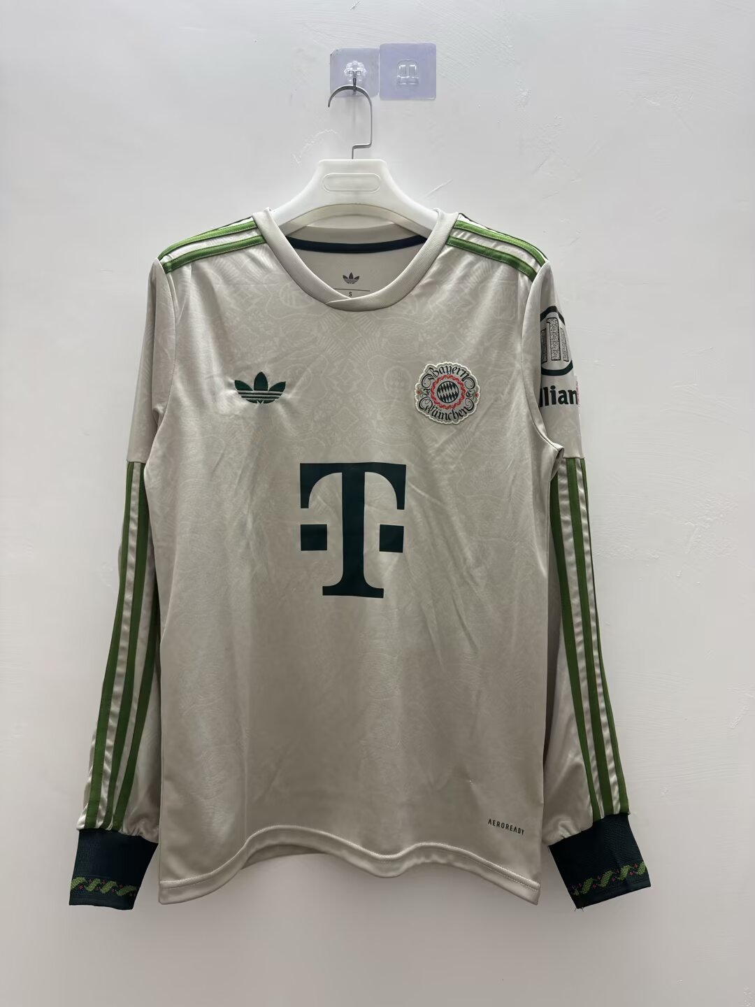 Bayern Munich Special Edition 2025/2026 Long Sleeve Fan Version Football Jersey