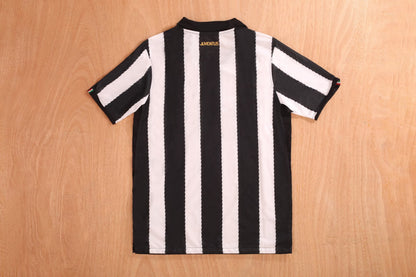 Retro Juventus 2010/2011 Home Football Jersey