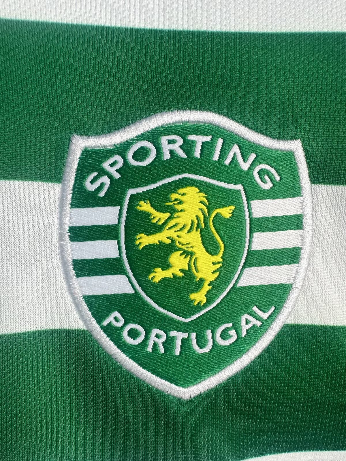 Retro Lisbon 2003/2004 Home Football Jersey