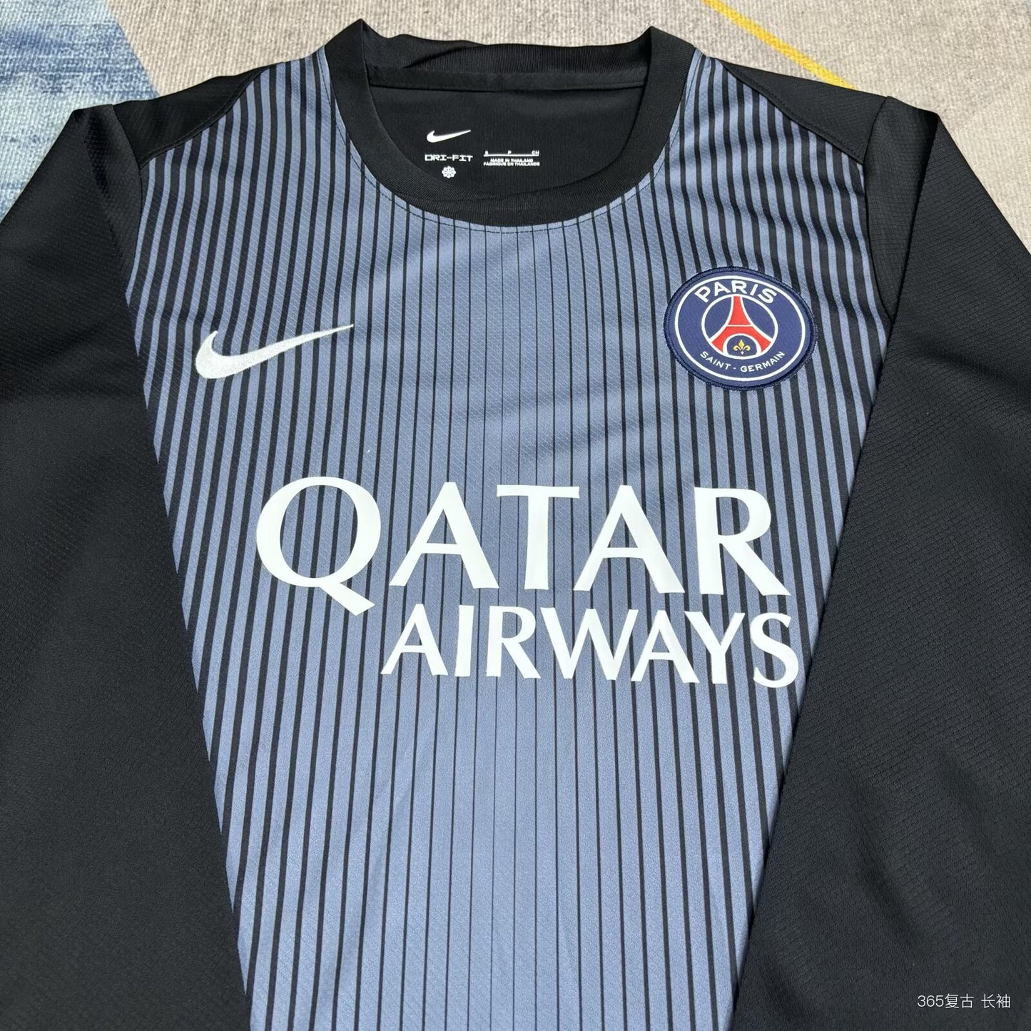 PSG Paris 2025/2026 Goalkeeper Long Sleeve Fan Version Football Jersey