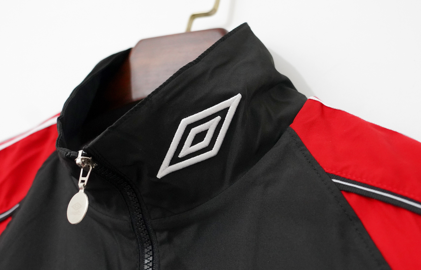 Retro Manchester United Windbreaker 1995