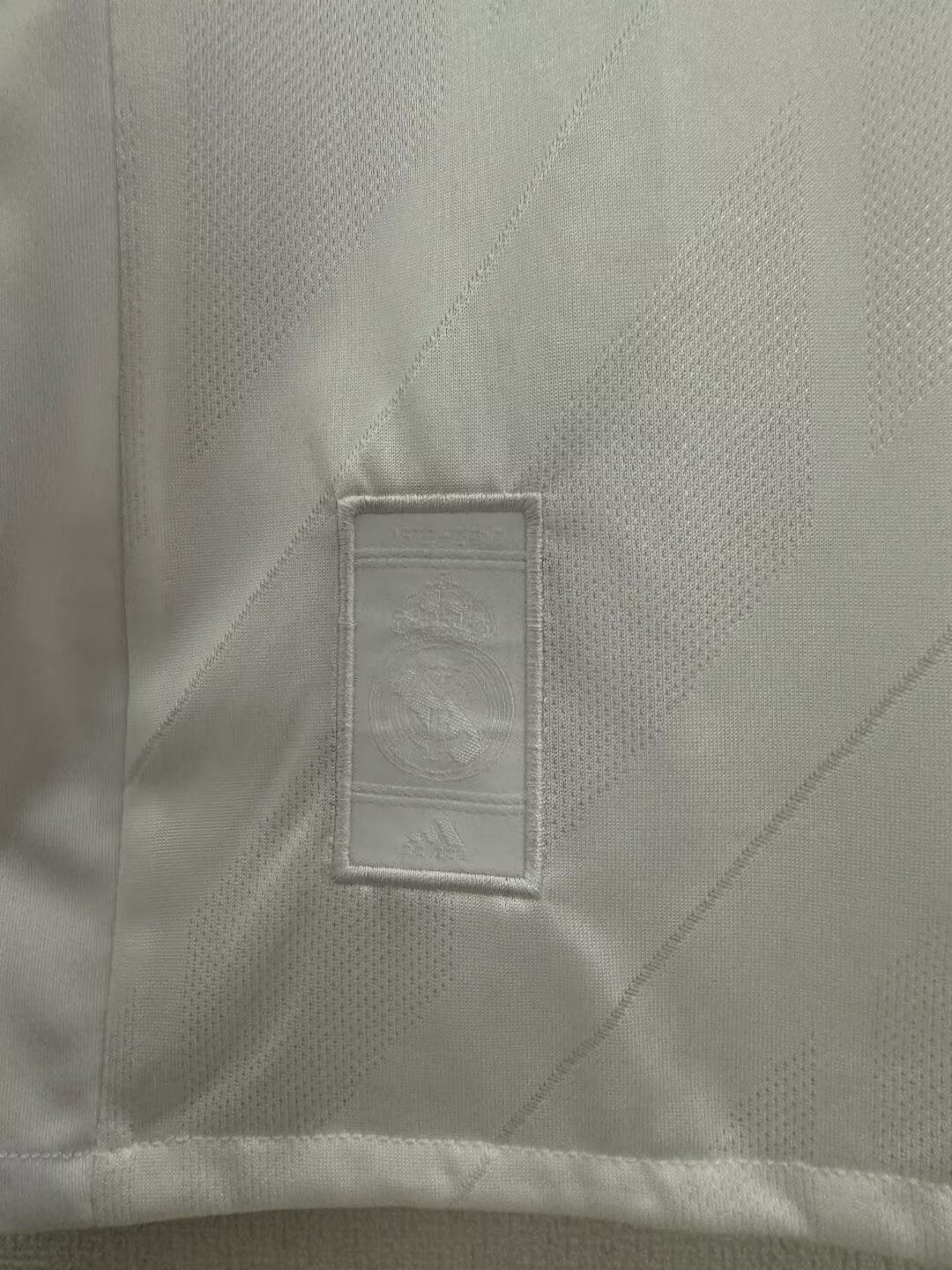 Retro Real Madrid 2017/2018 Home Football Jersey