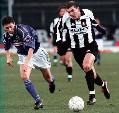Retro Juventus 1997/1998 Home Long Sleeve Football Jersey