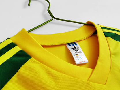 Retro Wales 1982 Away Football Jersey