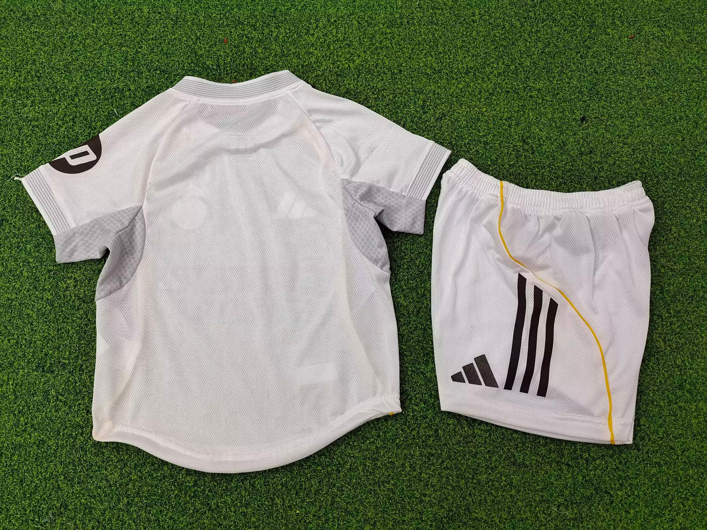 Kids jerseys 2025/2026 Kids Home Player Version Football Jersey