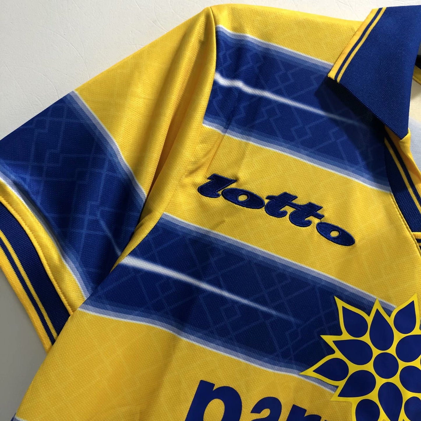 Retro Parma 1998/1999 Home Football Jersey