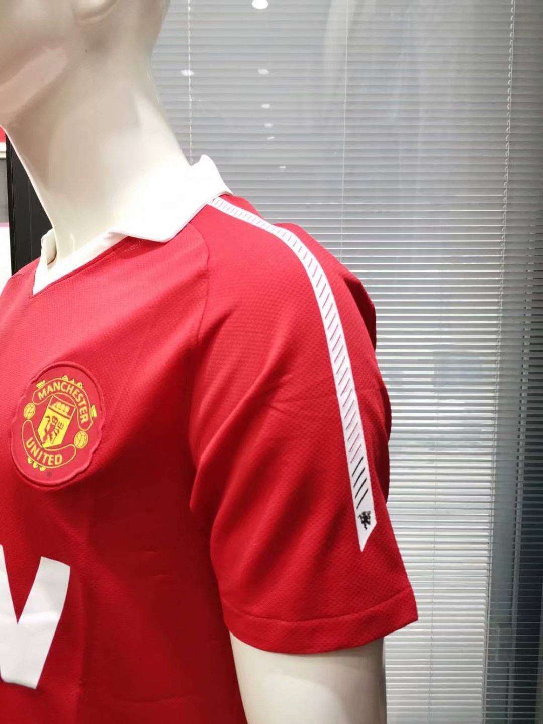Retro Manchester united 2010/2011 Home Football Jersey