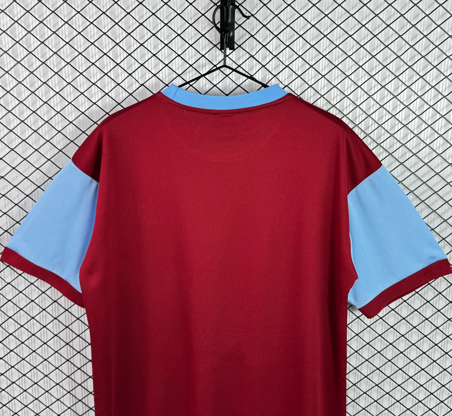 Retro Burnley 2000/2001 Home Fan Version Football Jersey