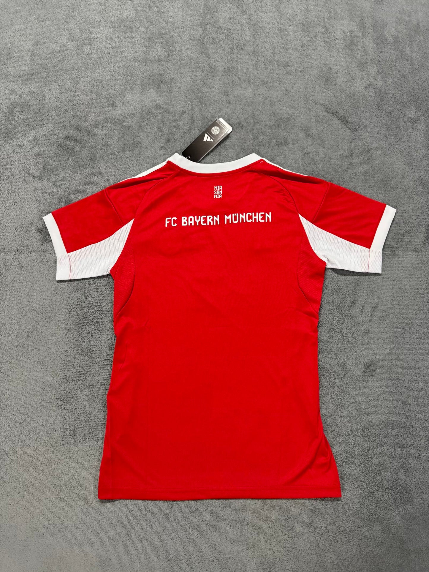 Bayern Munich 2025/2026 Women Home Fan Version Football Jersey