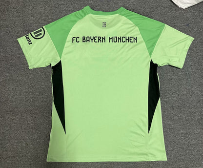 Bayern Munich 2025/2026 Goalkeeper Football Jersey