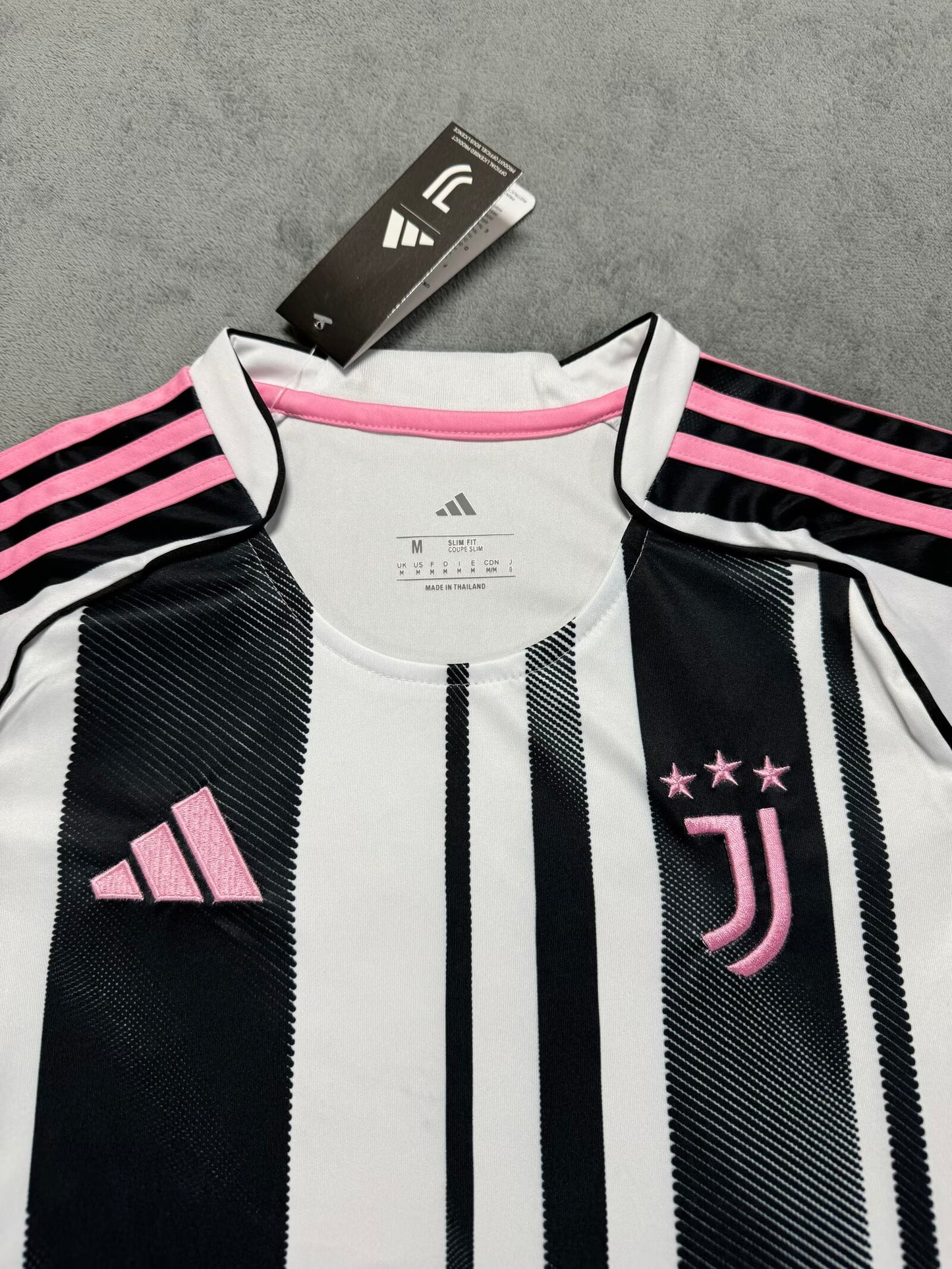 Juventus 2025/2026 Women Home Fan Version Football Jersey