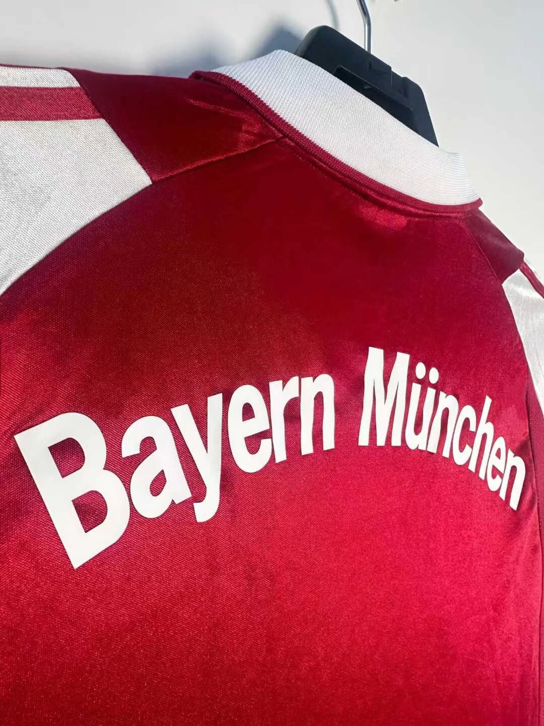 Retro Bayern Munich 2003/2004 Home Football Jersey