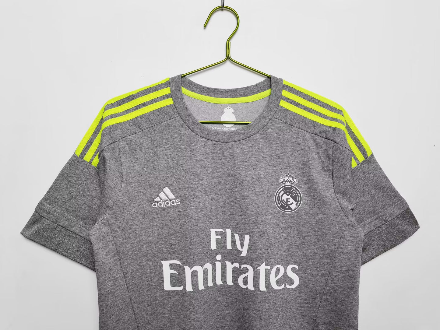 Retro Real Madrid 2015/2016 Away Football Jersey