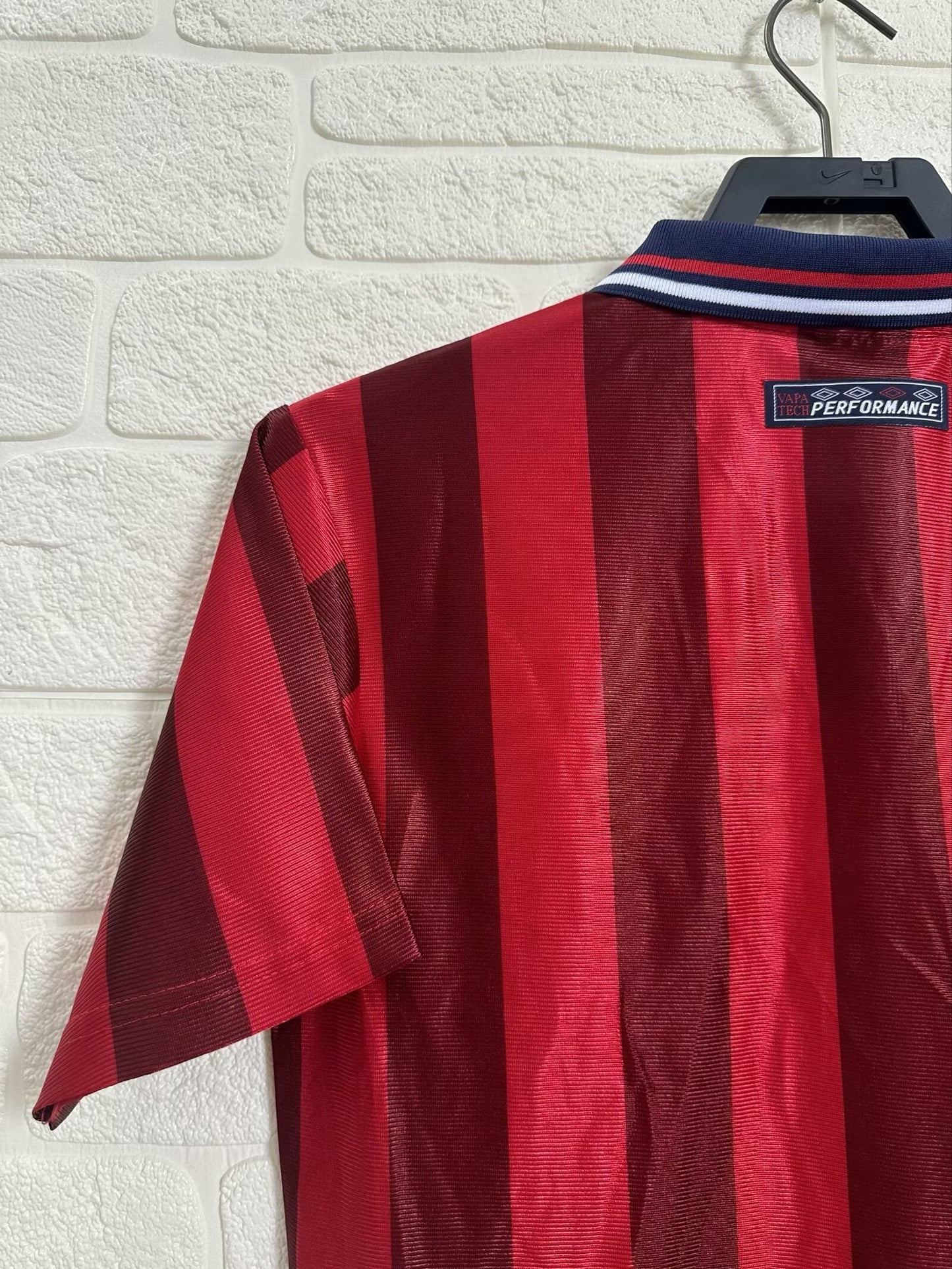 Retro England 1998 Away Football Jersey