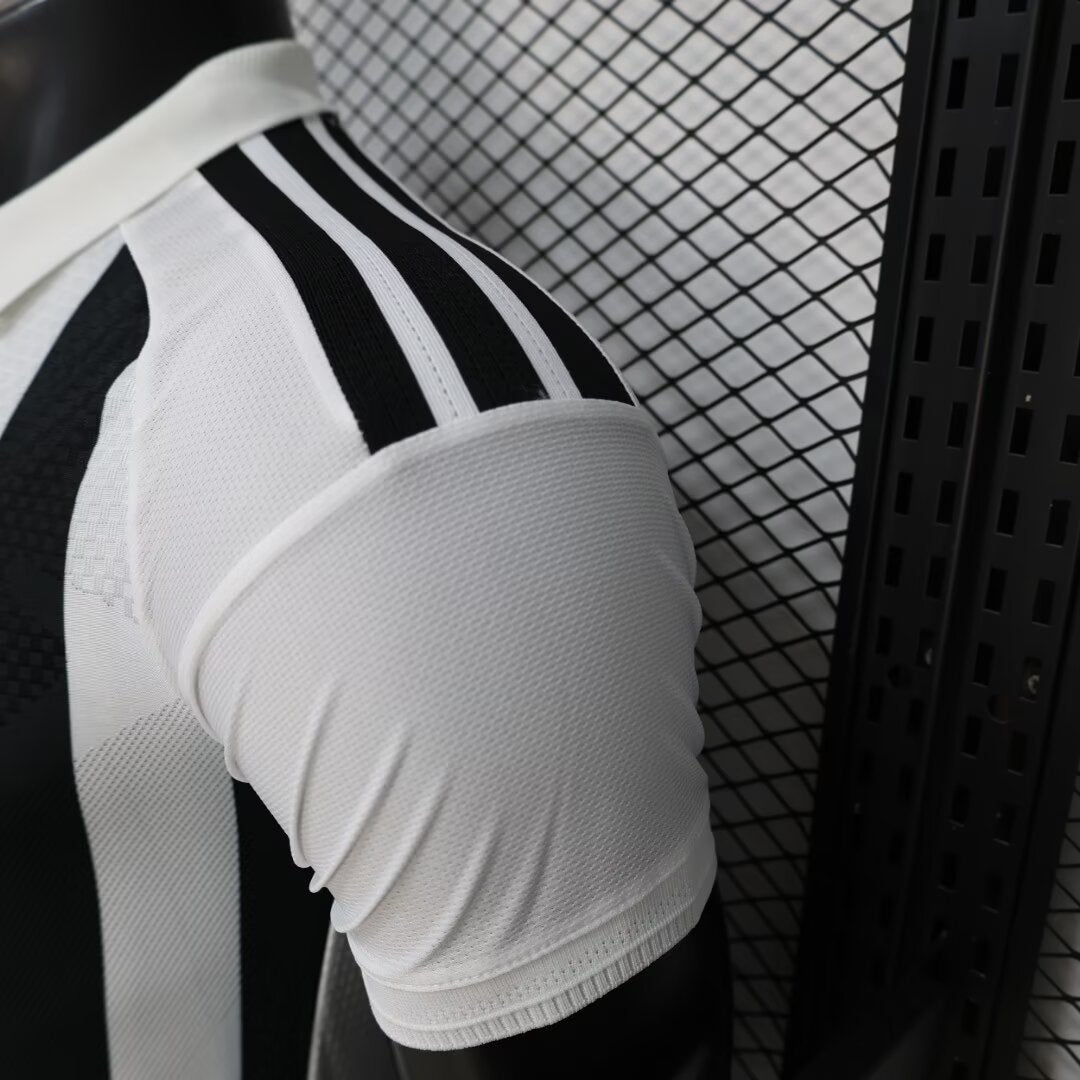 Juventus 2026/2027 Home Player Version Football Jersey