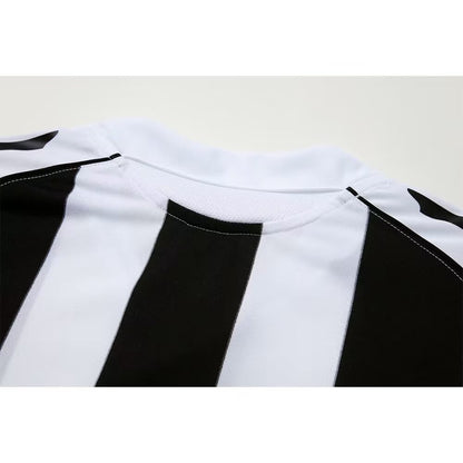 Retro Newcastle United 2004/2006 Home Fan Version Football Jersey