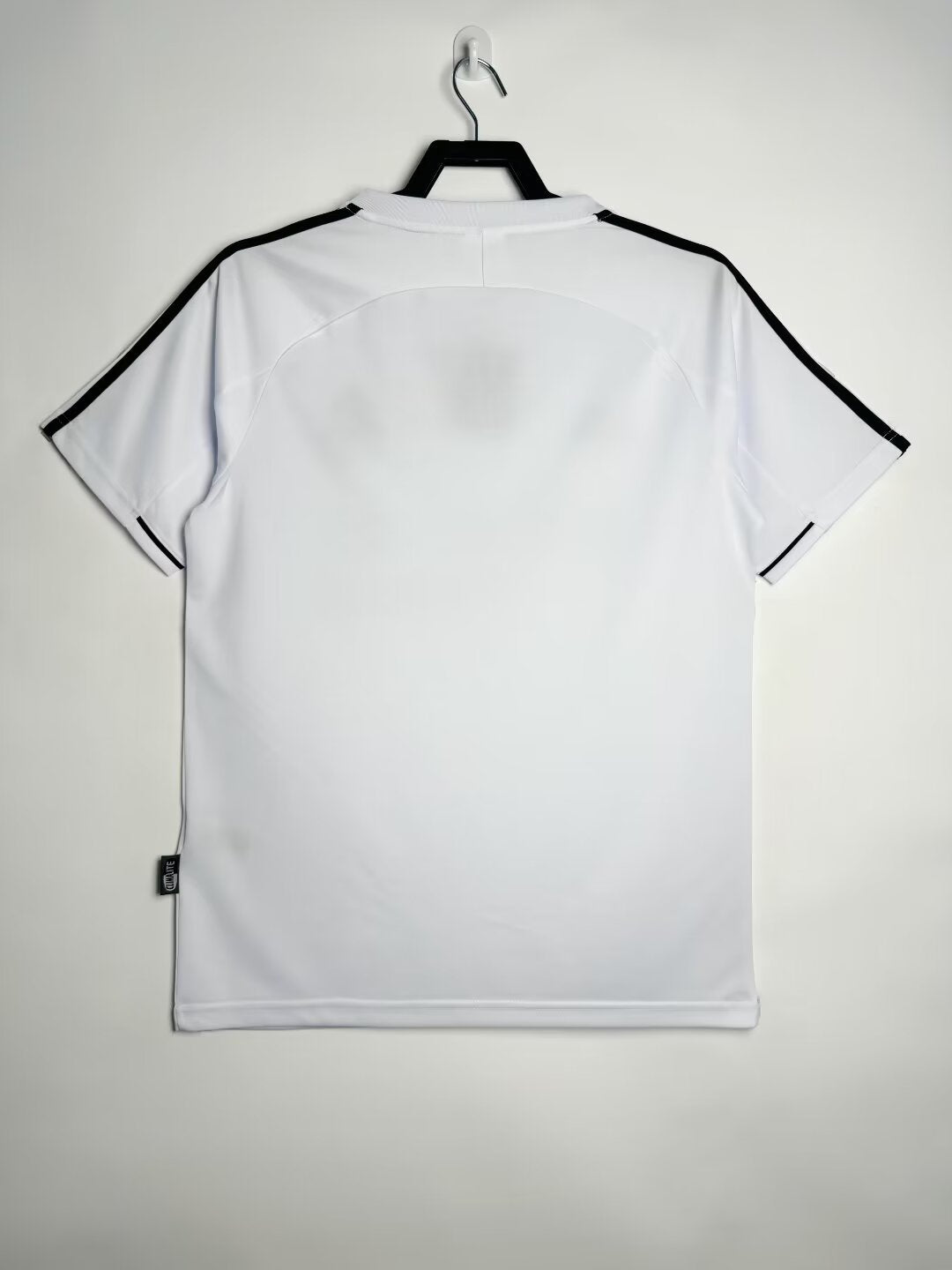 Retro Real Madrid 2003/2004 Home Fan Version Football Jersey