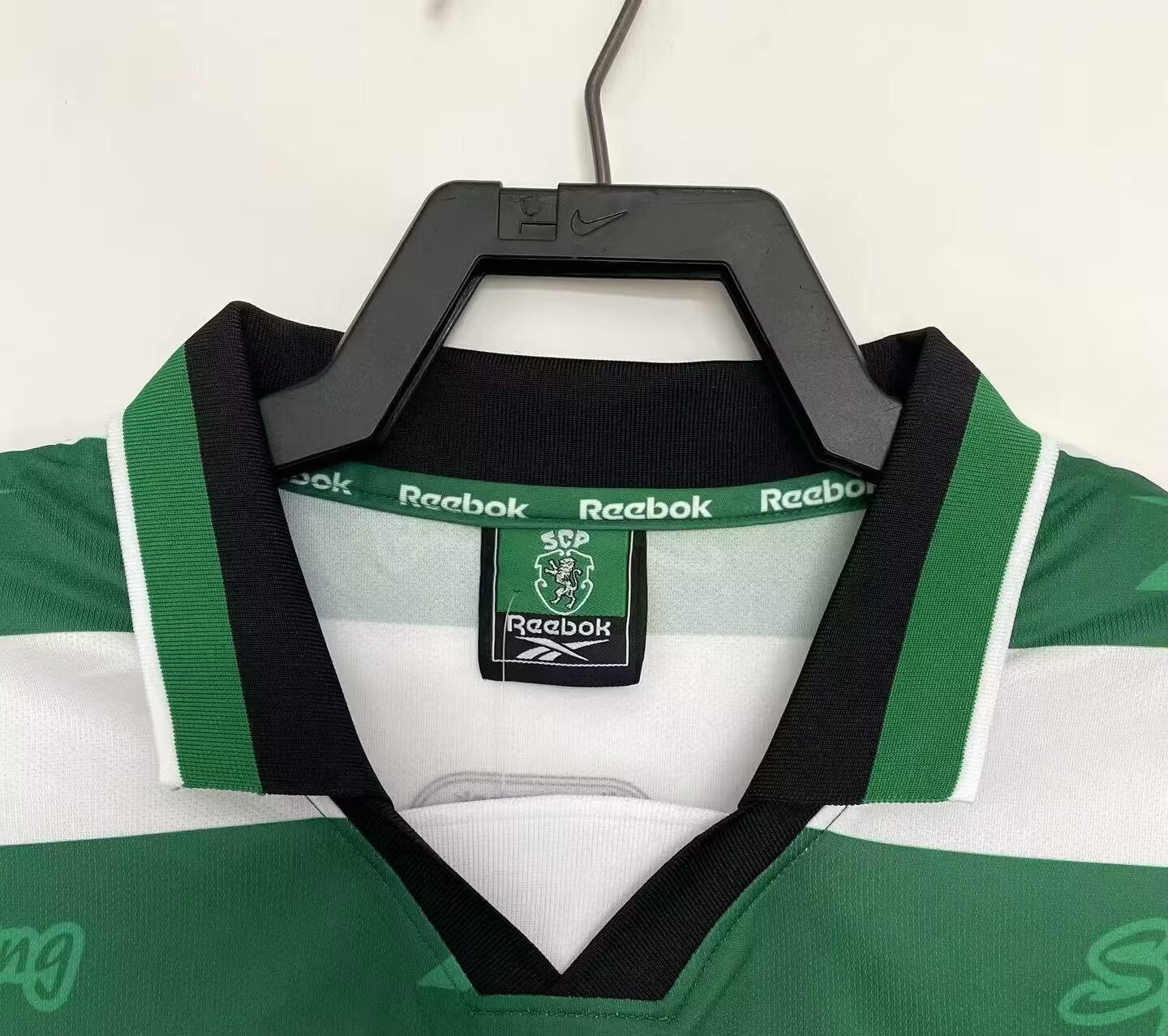 Retro Lisbon 1999/2000 Home Football Jersey