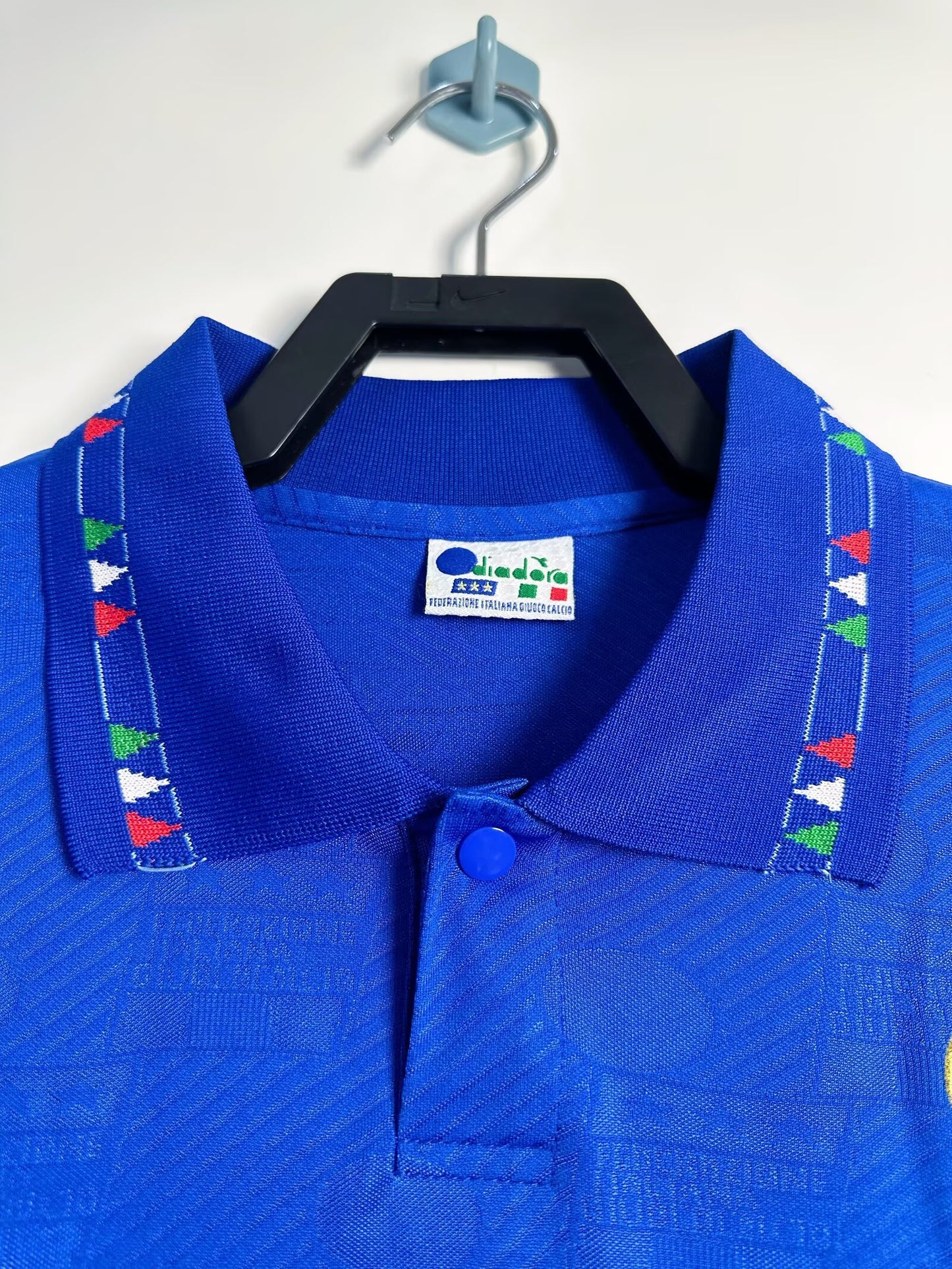 Retro Italy 1994 Home Football Jersey