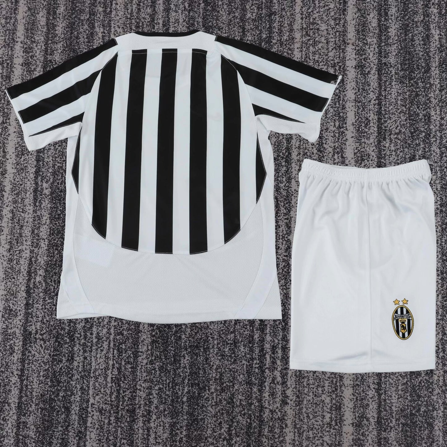 Retro Juventus 2003/2004 Kids Home Football Jersey
