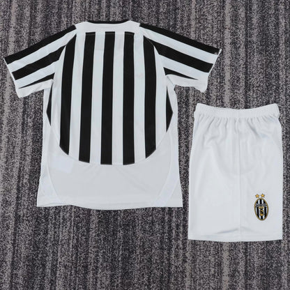 Retro Juventus 2003/2004 Kids Home Football Jersey