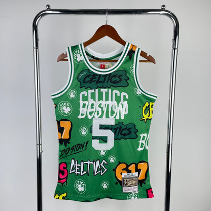Retro Boston Celtics 1985/1986 Football Jersey