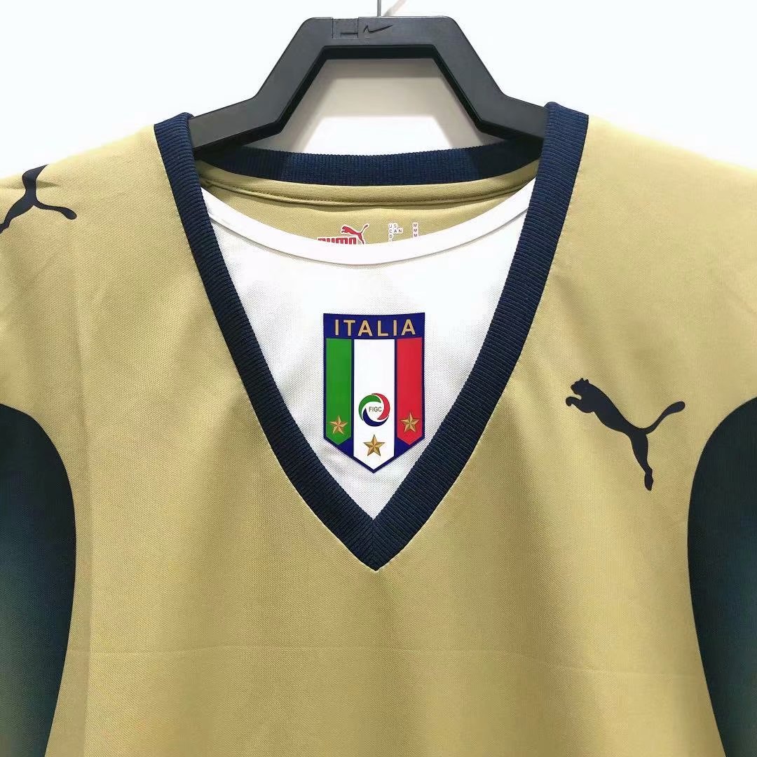 Retro Italy 2006 Goalkeeper Football Jersey