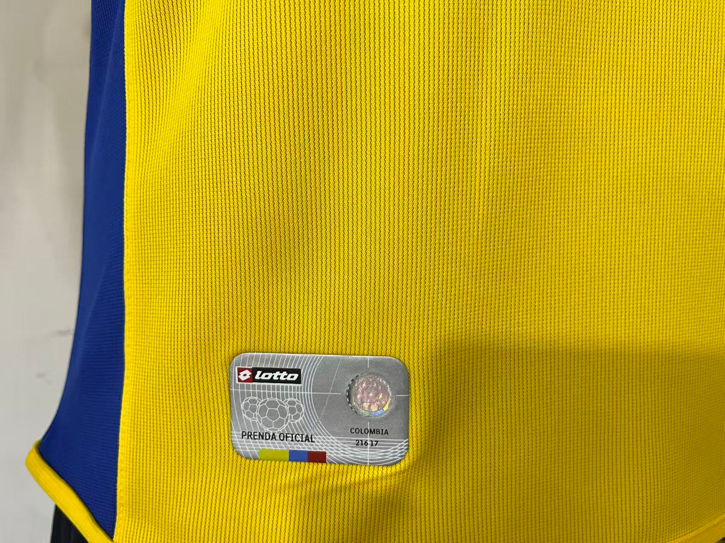 Retro Colombia 2003/2005 Home Football Jersey