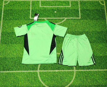 Kids jerseys 2025/2026 Kids Goalkeeper Football Jersey