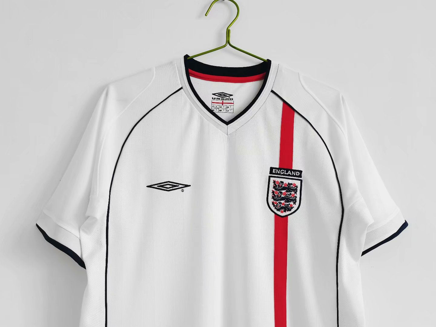 Retro England 2001/2003 Home Football Jersey
