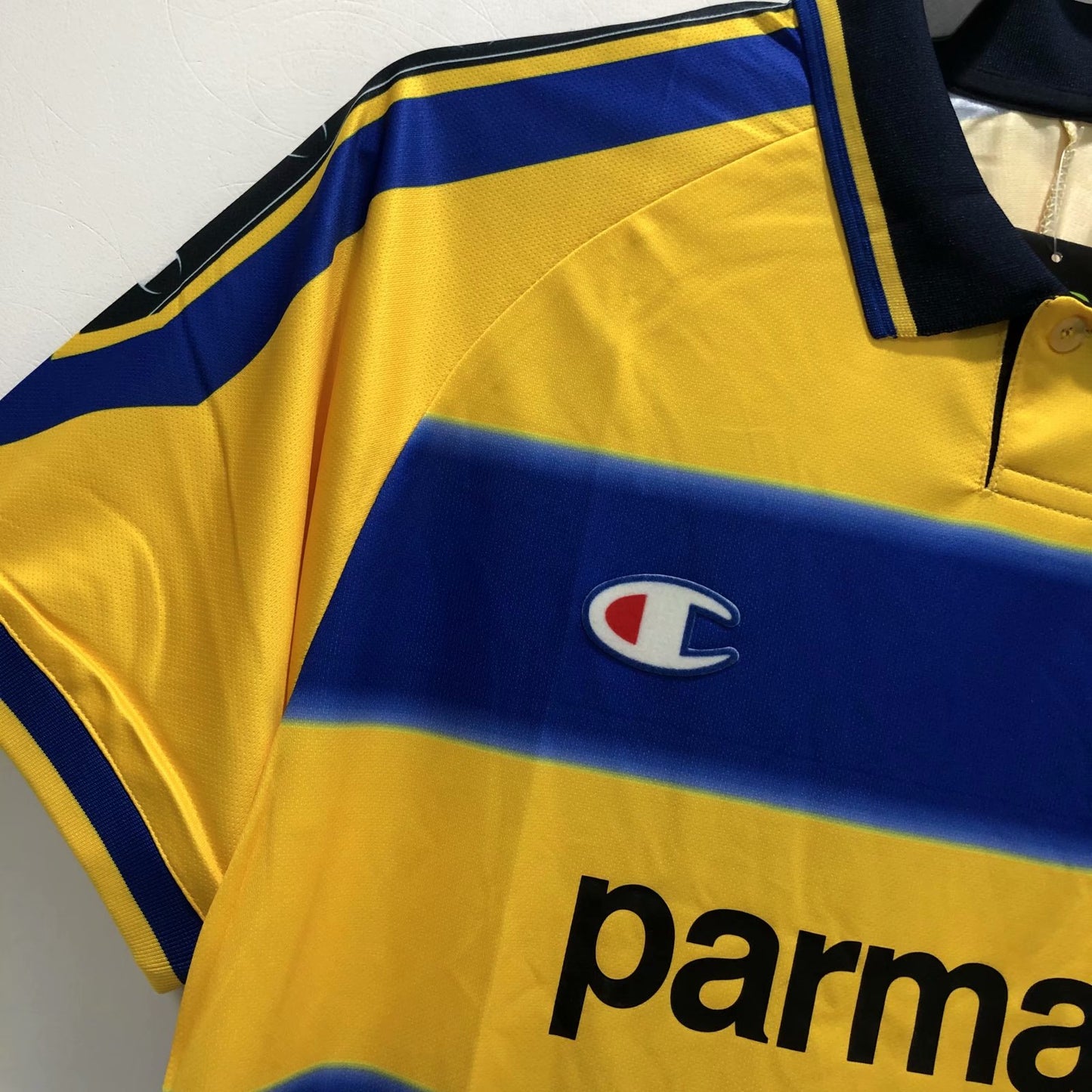 Retro Parma 1999/2000 Away Football Jersey