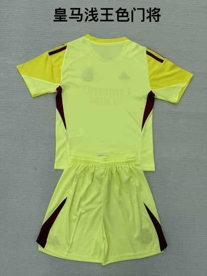 Kids jerseys 2025/2026 Kids Goalkeeper Football Jersey