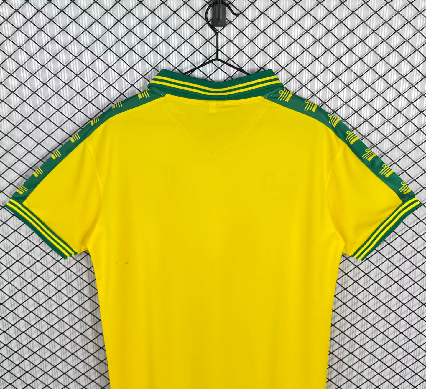 Retro Norwich City 1992/1994 Home Fan Version Football Jersey