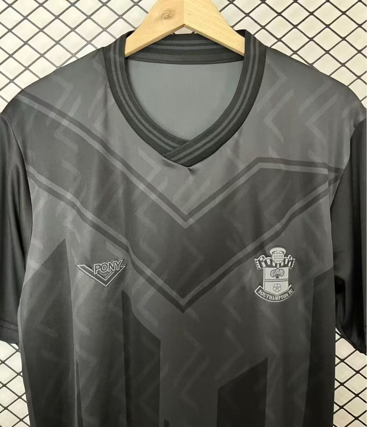Retro Southampton Black Jersey 1993