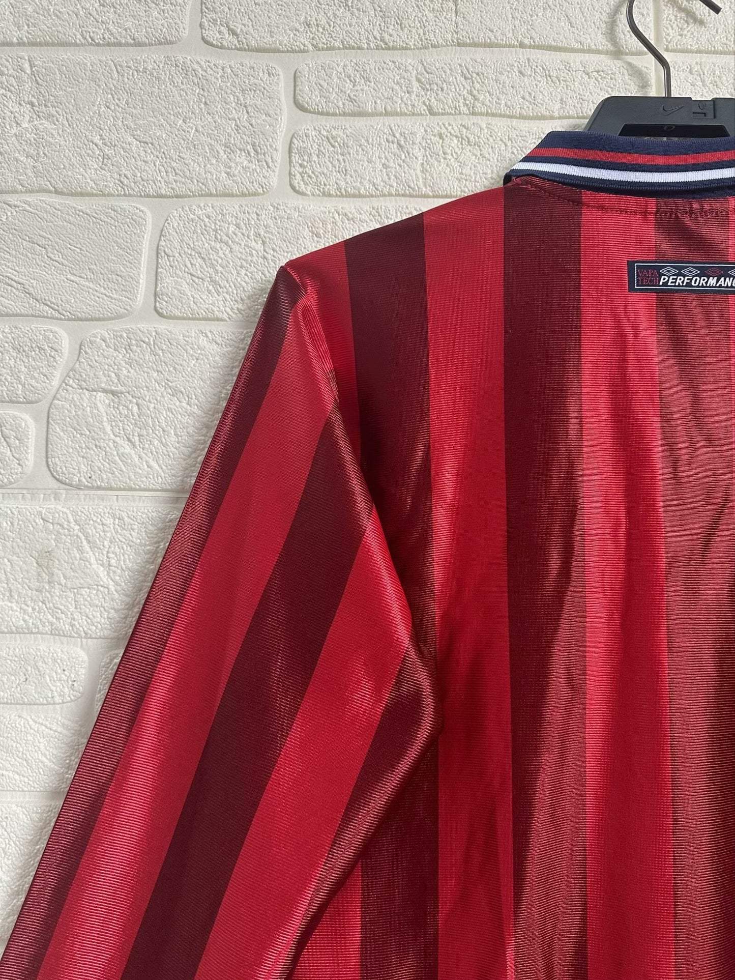 Retro England 1998 Away Football Jersey