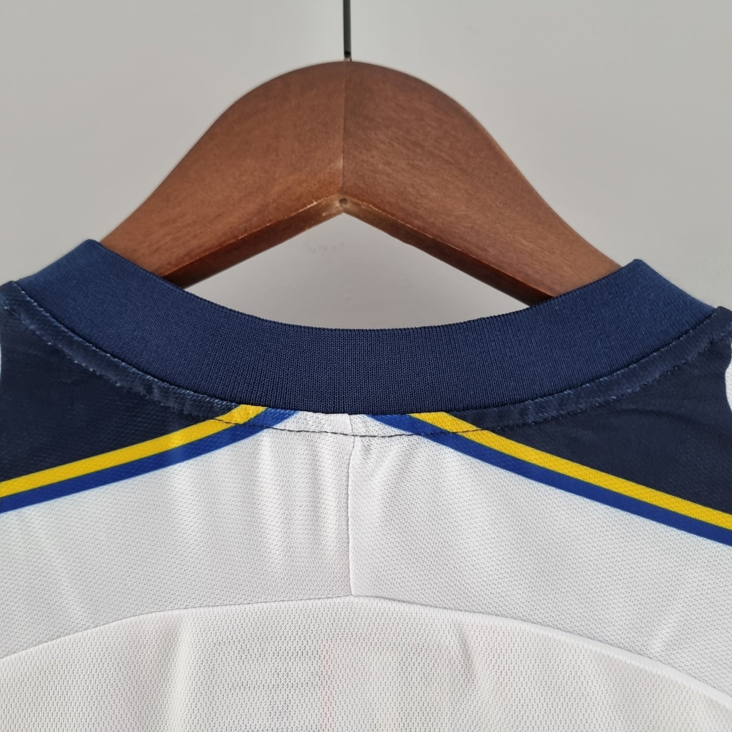 Retro Parma 2001/2003 Away Football Jersey