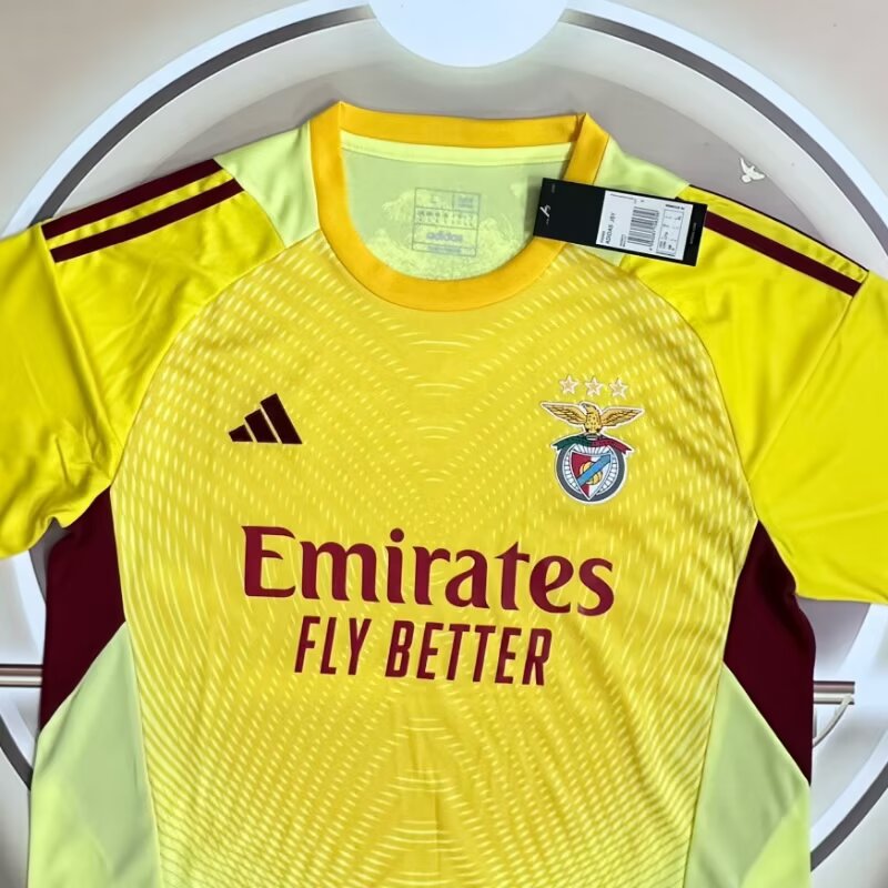 SL Benfica 2025/2026 Goalkeeper Fan Version Football Jersey